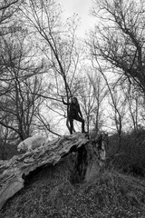 Obraz premium Woman and golden retriever