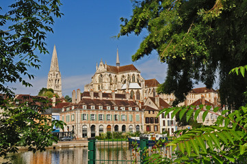 Auxesse, panorama dalla Yonne - Borgogna