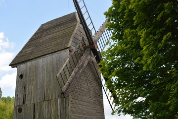 Fototapeta na wymiar the mill