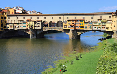 Obraz premium Bridge called Ponte Vecchio in italian language in Florence Ital