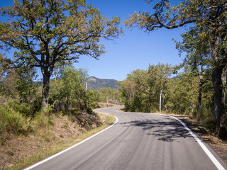 Fototapeta premium Autumn landscape of Tuscany seen from white roads in october italy chianti