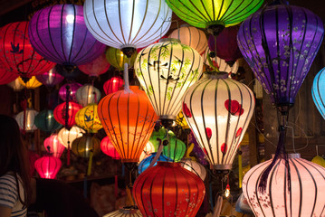 Fototapeta na wymiar Vietnamese lanterns in Hoi An Night Market　ホイアン・ナイトマーケットの提灯