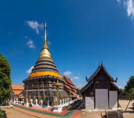 Fototapeta premium Wat Phra That Lampang Luang is a temple in Lampang Province, Thailand.