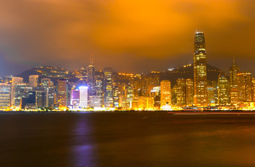 Plakat Hong Kong cityscape view from the Victoria harbor at night