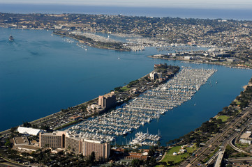 harbor island and shelter island in san diego bay