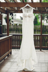 Elegant wedding dress