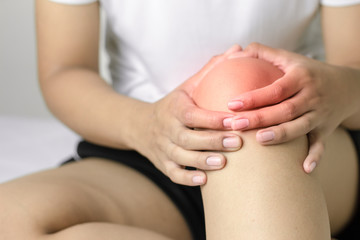 Woman having knee pain