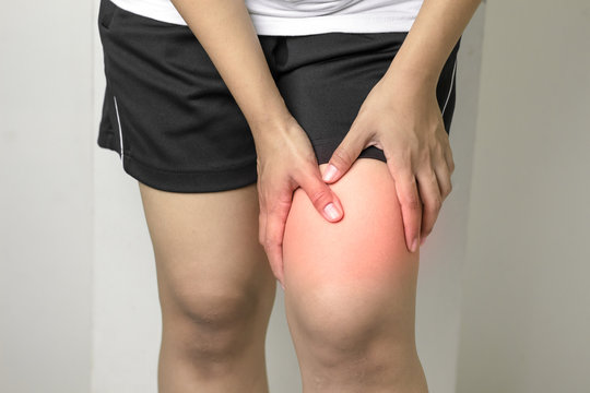 Woman having thigh pain
