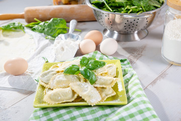 traditional italian ravioli filled with spinach