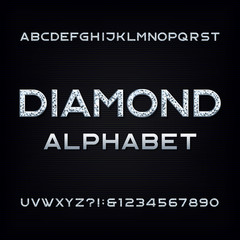 Obraz premium Diamond alphabet font. Glamour crystal letters and numbers. Stock vector typescript for your design.