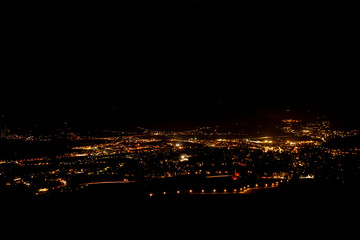 Blick nach Meran in der Nacht