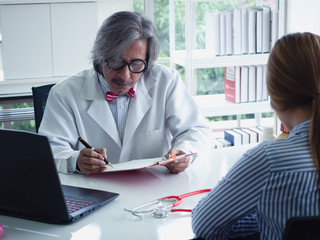 doctor giving a consultation to a patient in hospital