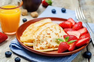 Crepes with strawberries