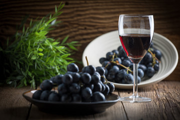 Dark grape in bowl.