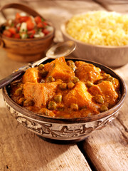 INDIAN ALOO MATAR CURRY WITH POTATOES AND PEAS