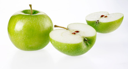 GREEN APPLES