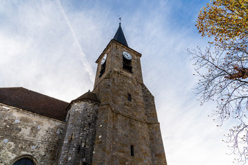 Fototapeta na wymiar Old church in Bray-sur-Seine, France