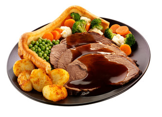 TRADITIONAL ROAST BEEF DINNER WITH YORKSHIRE PUDDING