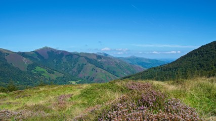 Obraz premium View of the Pyrenees Mountain Range from Spanish side