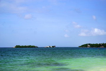 Fototapeta premium Carribean landscape on Isla Grande, Rosario Archipelago, Colombia, South America