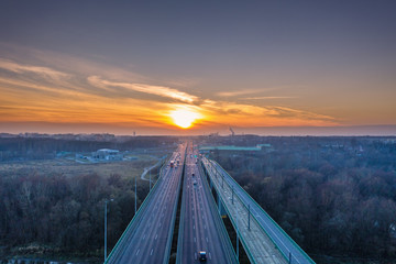 most marii skłodowskiej-curie w warszawie zachód słońca widok na bielany i młociny