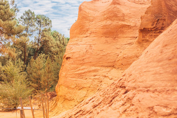 Ochre trail in Roussillon - tourist route