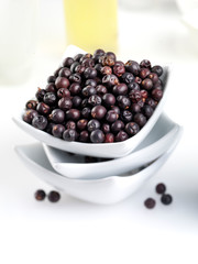 JUNIPER BERRIES