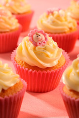 PINK BABY SHOWER CUPCAKES