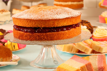 VICTORIA SPONGE CAKE