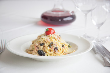 pasta with tomato sauce