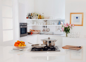 WHITE KITCHEN 