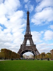 Champs de Mars et Tour Eiffel, Paris, France