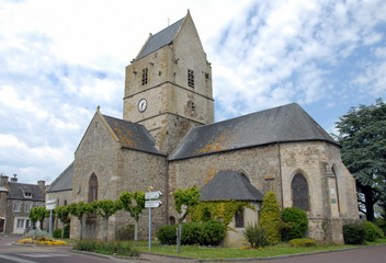 Fototapeta na wymiar Ville d'Agon-Coutainville, église Saint-Evroult, département de la Manche, France