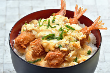 エビフライ丼