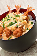 エビフライ丼