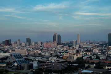 Fototapeta na wymiar Bangkok thailand - November 29 ,2018 top view of buiding city scape in Bangkok, Thailand