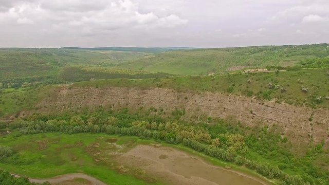 Natural geological monument Kytayhorodsʹke Vidslonennya near Ternava River