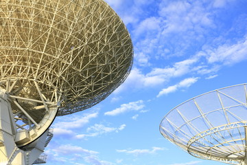 radio telescope