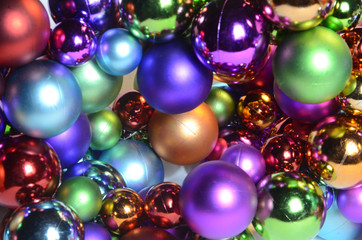 Obraz na płótnie Canvas Full frame abstract view of a lot of Christmas baubles in many different colors.