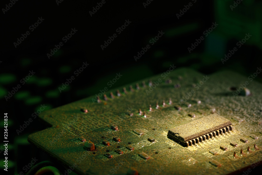 Poster electric component in electronic device, contain black microchip as main object