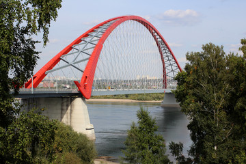 Fototapeta premium beautiful modern bridge in Novosibirsk Bugrinskij