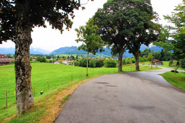 Rastplatz an der Strasse bei Markt Nesselwang im Allgäu
