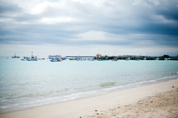 Fototapeta na wymiar View of the Indian ocean in Jimbaran district in Bali