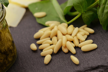 Pinoli