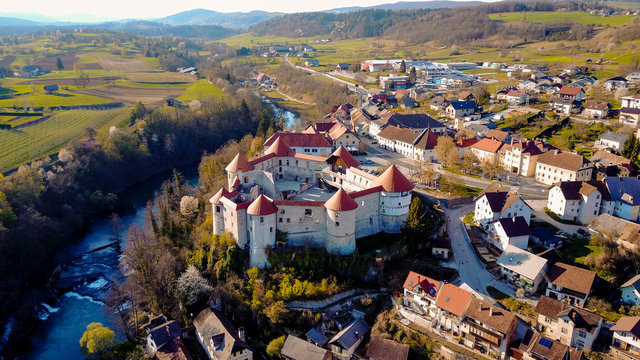 Castle of Zuzemberk (Žužemberk) at the canyon of Krka River, Slovenia