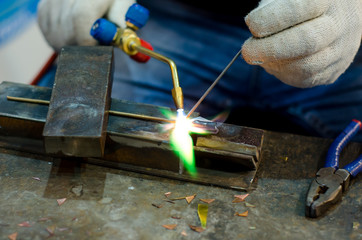 Oxygen gas burner in action.