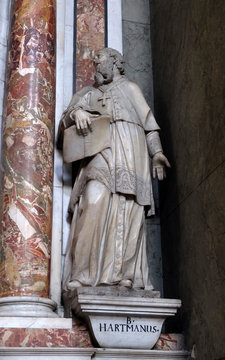 Blessed Hartmann of Brixenstatue on the altar in the Cathedral of Santa Maria Assunta i San Cassiano in Bressanone, Italy