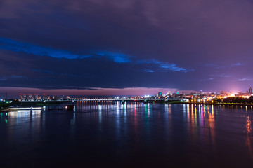 Obraz premium Sunset over the river Ob, Novosibirsk