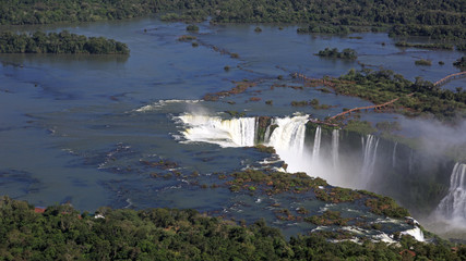 Iguazú-Wasserfälle