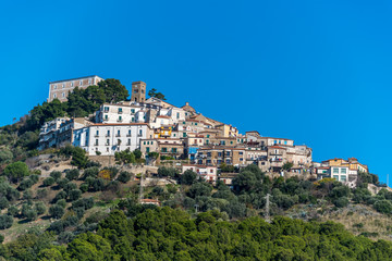 Fototapeta na wymiar Hilltop Village in Southern Italy on a Clear Day